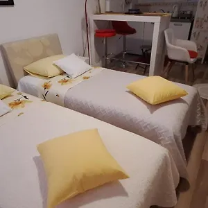 Klara Apartman